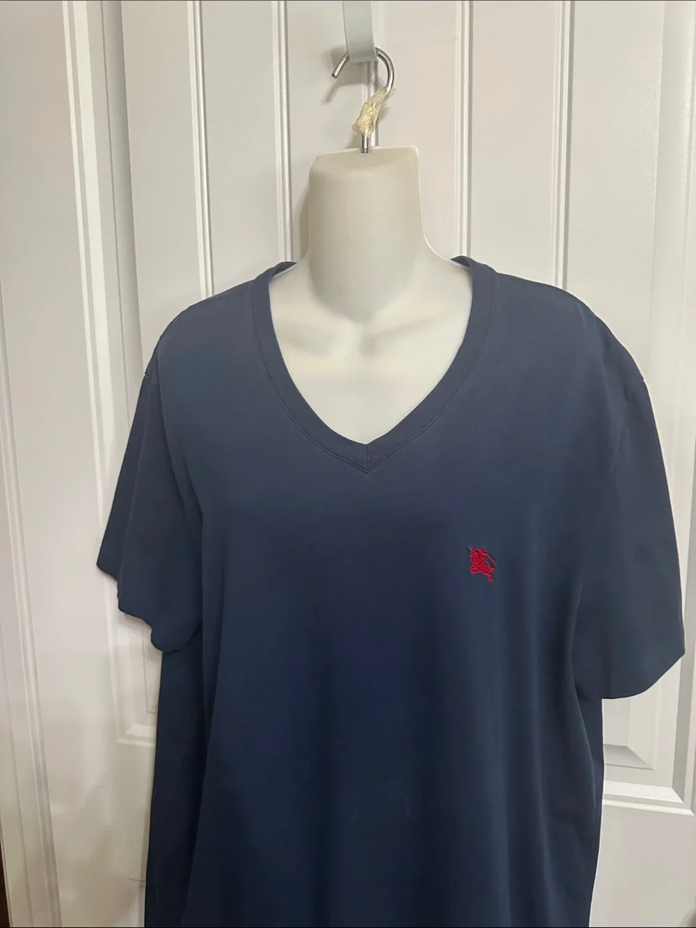 Navy Burberry VNeck Shirt Sleeve Tee XXL